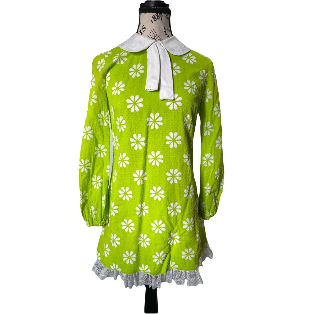 1960s Vintage Gay Gibson Chartreuse Swiss Dot Daisy Mod Mini Go-Go Dress Size S